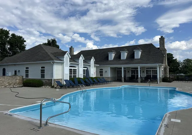 Photo 3 of Condo for sale at 5600 Vintage Pl, Dublin, OH 43016 | MLS# 226034541 | Listing updated on 2026-09-20