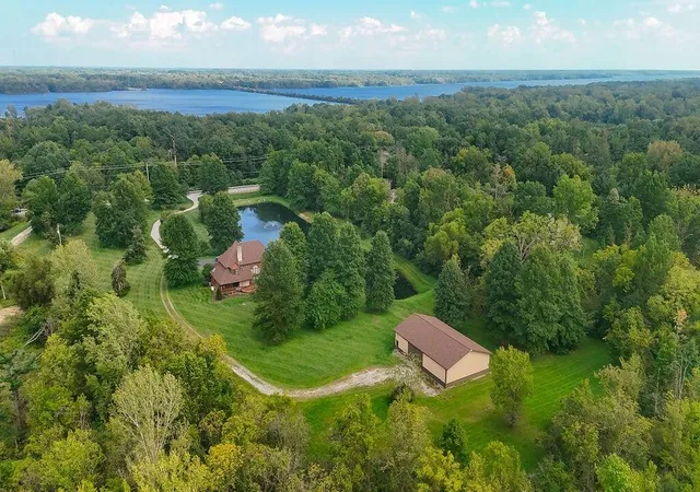 Photo 2 of Single family home for sale at 2300 Lackey Old State Rd, Delaware, OH 43015 | MLS# 226034536 | Listing updated on 2026-09-15