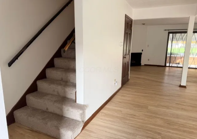 Listing Photo 5 - Condo for sale in building located at 625 Country Clb Dr, Newark, OH 43055 - Unit #D4