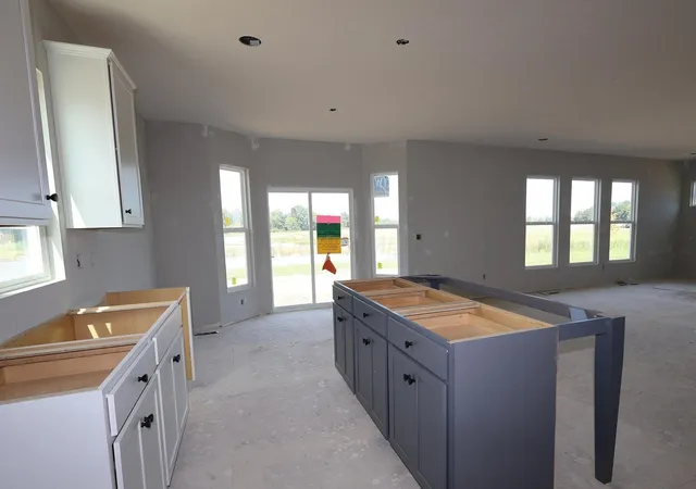 Photo 2 of Sale Pending at 1588 Kenneth Dr, Delaware, OH 43015 | MLS# 226034546 | Listing updated on 2026-10-05