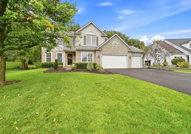 Photo 3 of Single family home for sale at 6489 Hermitage Dr, Westerville, OH 43082 | MLS# 226034939 | Listing updated on 2026-10-09