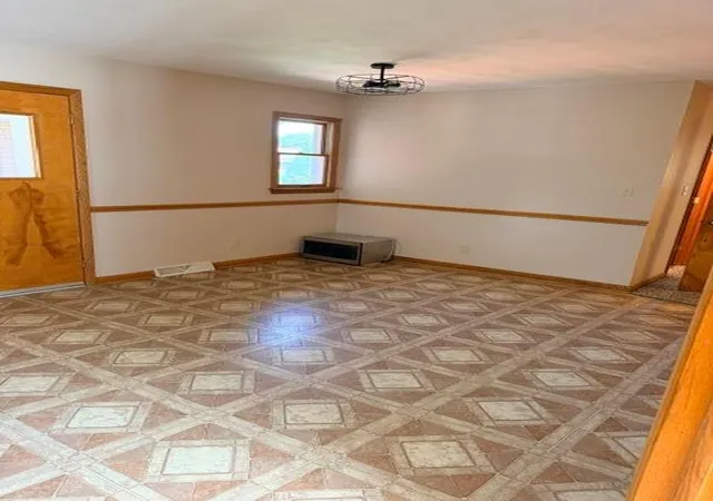 Photo 4 of Single family home for sale at 958 Shaw Dr, Newark, OH 43055 | MLS# 226034643 | Listing updated on 2026-09-11