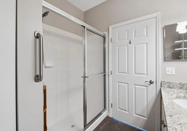 Listing Photo 2 - Condo for sale in building located at 8848 Linksway Dr, Powell, OH 43065