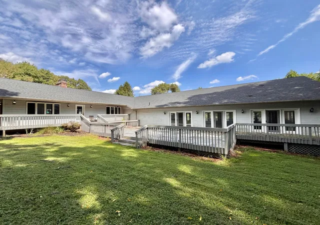 Photo 3 of Single family home for sale at 2297 Dayton Rd Ne, Newark, OH 43055 | MLS# 226034592 | Listing updated on 2026-09-11
