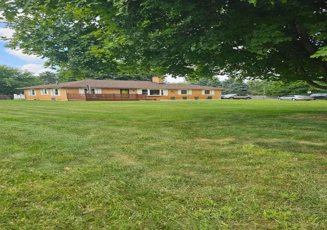 Photo 2 of Single family home for sale at 3867 Noe Bixby Rd, Columbus, OH 43232 | MLS# 226034610 | Listing updated on 2026-09-12