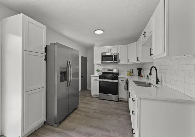 Photo 3 of Single family home for sale at 5029 Brinwood Pl, Columbus, OH 43232 | MLS# 226034613 | Listing updated on 2026-09-13