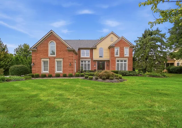Single family home for sale at 6177 Heritage Lakes Dr, Hilliard, OH 43026 | MLS# 226034769