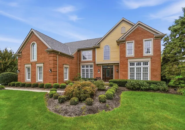 Photo 2 of Single family home for sale at 6177 Heritage Lakes Dr, Hilliard, OH 43026 | MLS# 226034769 | Listing updated on 2026-09-23