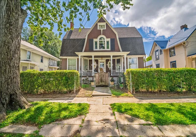Photo 1 of Single family home for sale at 211 Saint James St, Marion, OH 43302 | MLS# 226034623 | Listing updated on 2026-09-11