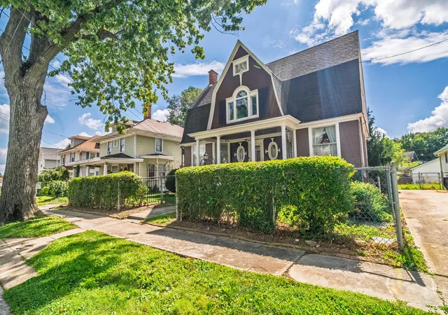 Photo 2 of Single family home for sale at 211 Saint James St, Marion, OH 43302 | MLS# 226034623 | Listing updated on 2026-09-11