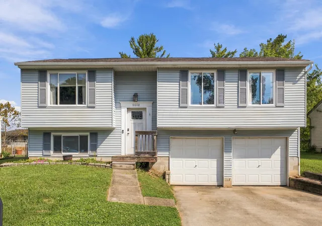 Photo 2 of Single family home for sale at 6608 Benjamin Dr, Reynoldsburg, OH 43068 | MLS# 226034640 | Listing updated on 2026-09-14