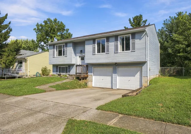 Photo 3 of Single family home for sale at 6608 Benjamin Dr, Reynoldsburg, OH 43068 | MLS# 226034640 | Listing updated on 2026-09-14