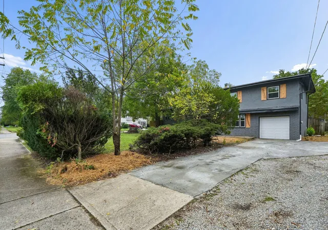 Photo 3 of Single family home for sale at 139 Cherrington Rd, Westerville, OH 43081 | MLS# 226034747 | Listing updated on 2026-09-11