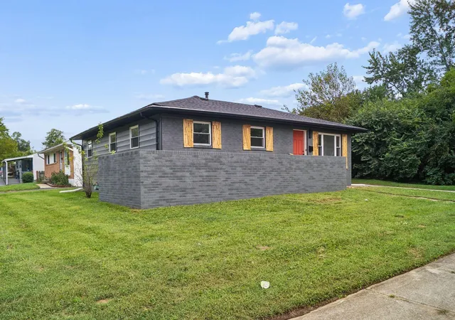 Photo 1 of Single family home for sale at 5145 Fullerton Dr, Columbus, OH 43232 | MLS# 226034702 | Listing updated on 2026-09-11