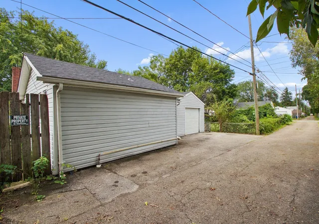 Photo 32 of Single family home for sale at 718 Westphal Ave, Columbus, OH 43213 | MLS# 226034696 | Listing updated on 2026-10-08