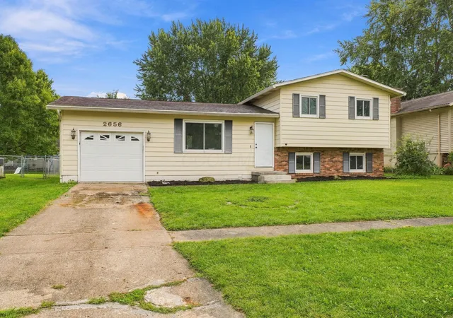 Photo 2 of Single family home for sale at 2656 Heidelberg Dr, Lancaster, OH 43130 | MLS# 226035670 | Listing updated on 2026-09-18