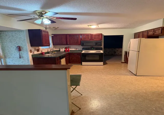 Photo 3 of Sale Pending at 5025 Springdale Blvd, Hilliard, OH 43026 | MLS# 226035956 | Listing updated on 2026-09-25