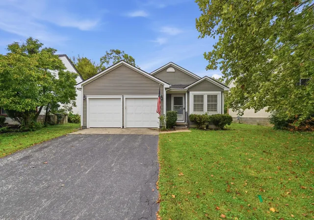 Photo 2 of Single family home for sale at 3594 Keeper Ct, Columbus, OH 43221 | MLS# 226034687 | Listing updated on 2026-09-11