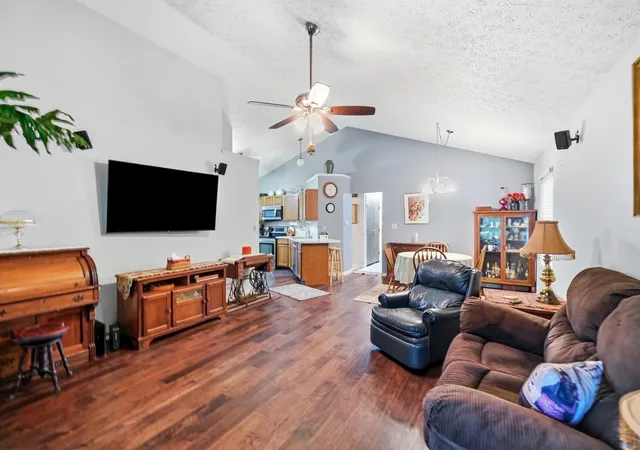 Photo 4 of Single family home for sale at 3594 Keeper Ct, Columbus, OH 43221 | MLS# 226034687 | Listing updated on 2026-09-11