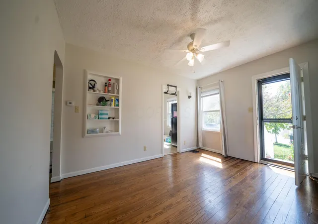 Photo 1 of Single family home for sale at 804 Melrose Ave, Columbus, OH 43224 | MLS# 226034825 | Listing updated on 2026-09-14
