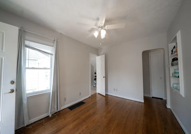 Photo 2 of Single family home for sale at 804 Melrose Ave, Columbus, OH 43224 | MLS# 226034825 | Listing updated on 2026-09-14
