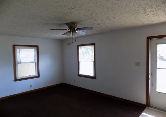 Photo 3 of Single family home for sale at 815 Chestershire Rd, Columbus, OH 43204 | MLS# 226034698 | Listing updated on 2026-09-11