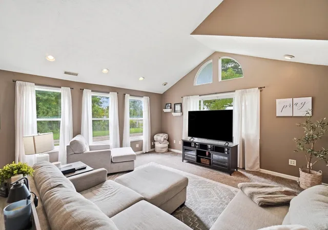 Photo 4 of Single family home for sale at 7456 New Albany Condit Rd, New Albany, OH 43054 | MLS# 226034781 | Listing updated on 2026-09-11