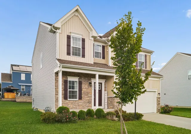 Photo 2 of Single family home for sale at 1075 Legacy Ln, Pataskala, OH 43062 | MLS# 226034720 | Listing updated on 2026-09-23