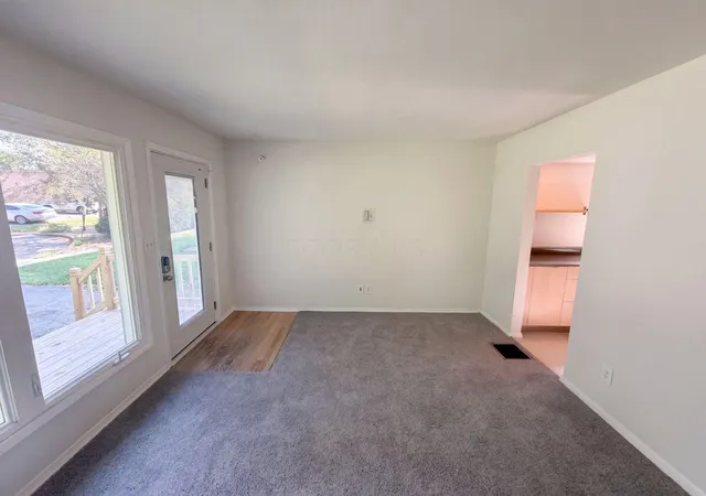 Photo 3 of Single family home for sale at 27 W Kenworth Rd, Columbus, OH 43214 | MLS# 226034716 | Listing updated on 2026-09-19
