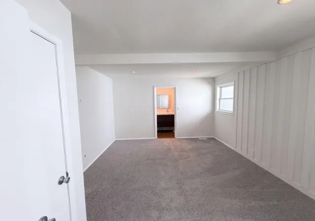 Photo 3 of Single family home for sale at 27 W Kenworth Rd, Columbus, OH 43214 | MLS# 226034716 | Listing updated on 2026-09-19