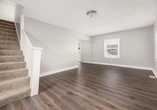 Photo 2 of Single family home for sale at 21 Benfield Ave, Columbus, OH 43207 | MLS# 226034762 | Listing updated on 2026-09-11