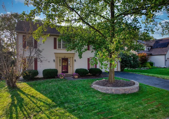 Photo 2 of Single family home for sale at 345 Westerdale Dr, Columbus, OH 43230 | MLS# 226035567 | Listing updated on 2026-09-21