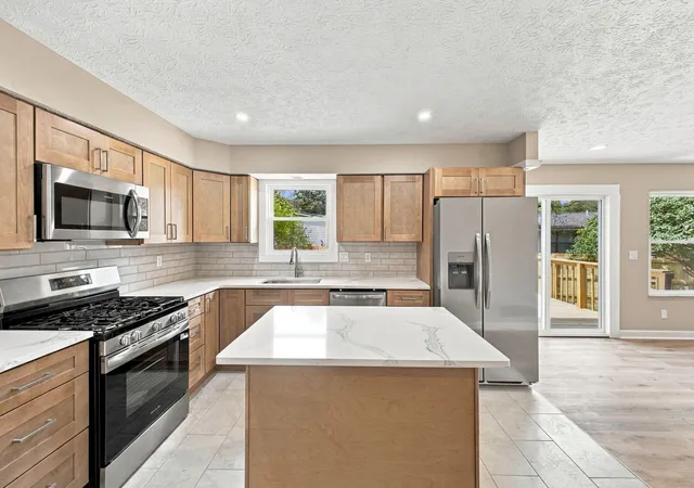 Photo 2 of Single family home for sale at 3616 Keeper Ct, Columbus, OH 43221 | MLS# 226034785 | Listing updated on 2026-09-11