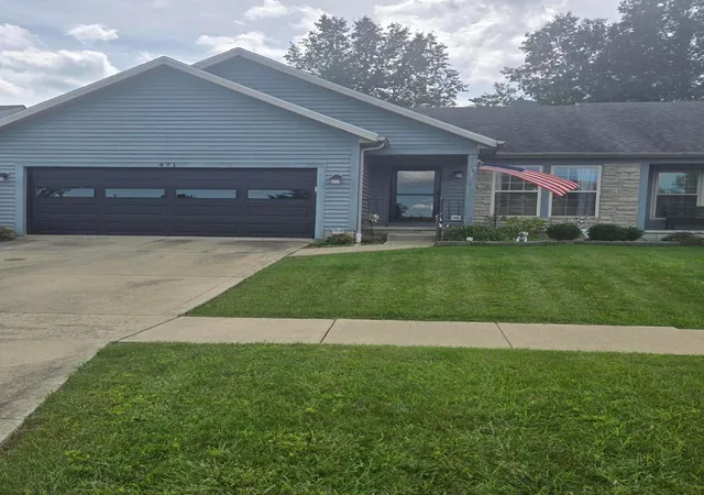 Photo 3 of Single family home for sale at 471 Terrace Dr, Marysville, OH 43040 | MLS# 226034732 | Listing updated on 2026-09-11