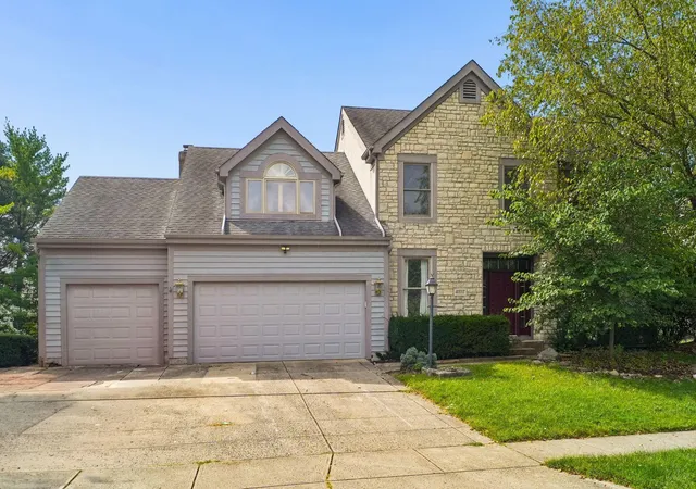 Single family home for sale at 4357 River Landings Ct, Hilliard, OH 43026 | MLS# 226034753