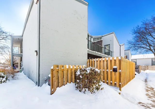 Photo 3 of Condo for sale at 1126 Merrimar Cir N #H, Columbus, OH 43220 | MLS# 226034760 | Listing updated on 2026-09-17
