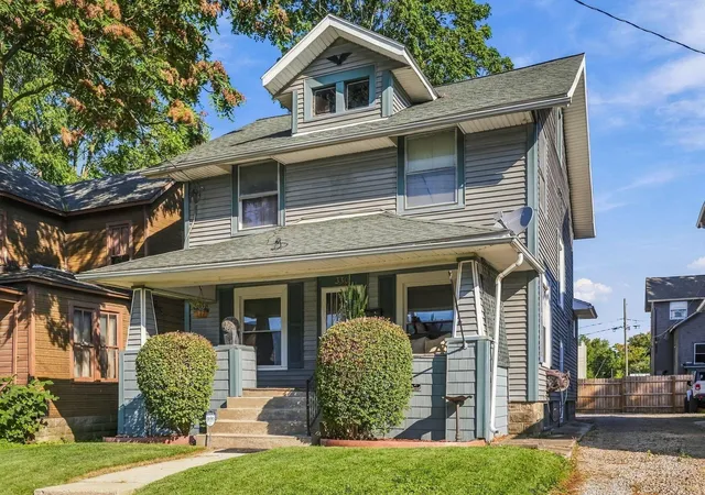 Photo 3 of Single family home for sale at 330 W Church St, Marion, OH 43302 | MLS# 226034783 | Listing updated on 2026-09-16