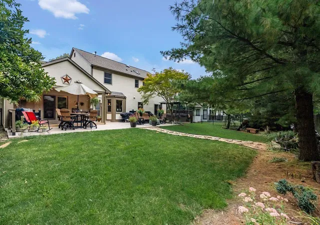 Photo 3 of Single family home for sale at 8185 Linden Leaf Cir, Columbus, OH 43235 | MLS# 226034773 | Listing updated on 2026-10-02