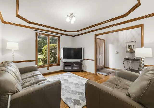 Photo 3 of Single family home for sale at 7812 Stemen Rd, Pickerington, OH 43147 | MLS# 226034980 | Listing updated on 2026-09-20