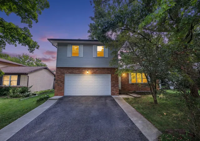 Photo 2 of Single family home for sale at 3085 Palomar Ave, Columbus, OH 43231 | MLS# 226034803 | Listing updated on 2026-09-17