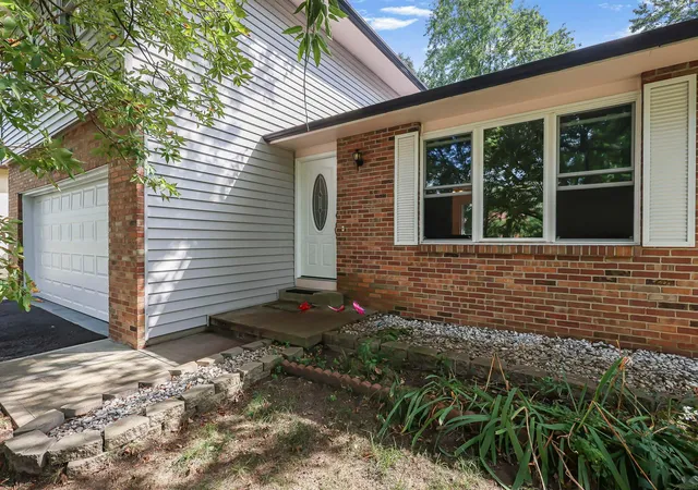 Photo 3 of Single family home for sale at 3085 Palomar Ave, Columbus, OH 43231 | MLS# 226034803 | Listing updated on 2026-09-17
