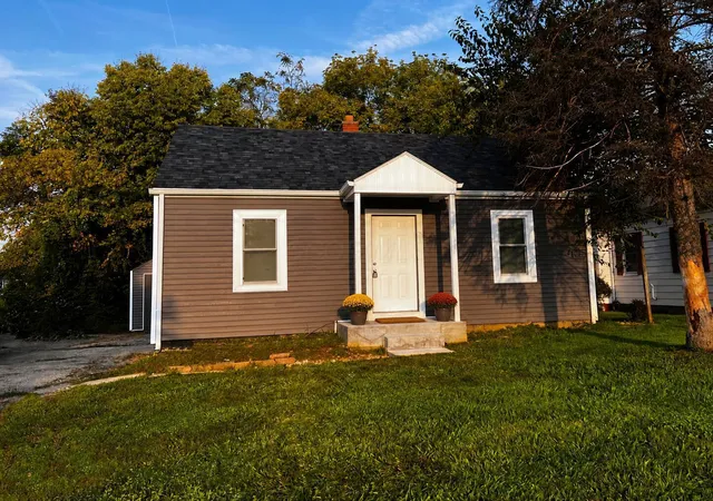 Photo 1 of Sale Pending at 2339 Joyce Ave, Columbus, OH 43211 | MLS# 226035328 | Listing updated on 2026-10-01