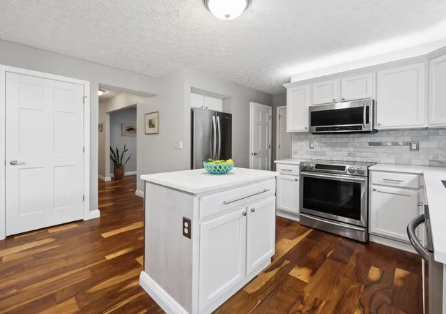 Photo 2 of Single family home for sale at 5779 Annmary Rd, Hilliard, OH 43026 | MLS# 226034894 | Listing updated on 2026-09-30