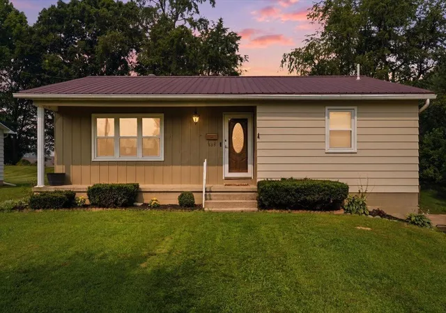 Single family home for sale at 605 Snyder Dr, Loudonville, OH 44842 | MLS# 226034816