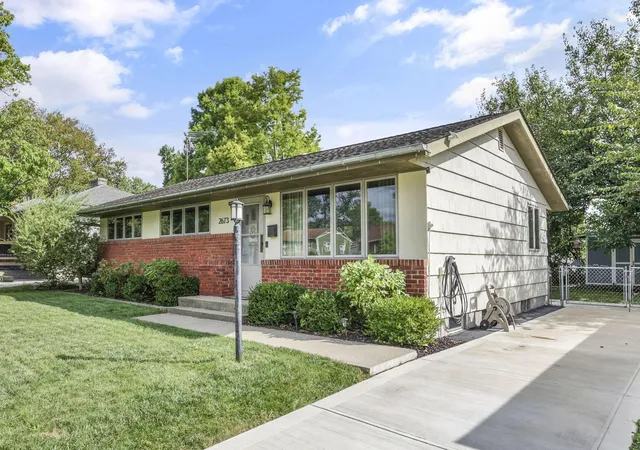 Photo 4 of Single family home for sale at 2673 Shrewsbury Rd, Columbus, OH 43221 | MLS# 226034858 | Listing updated on 2026-10-28