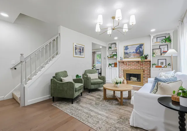 Photo 1 of Single family home for sale at 2616 Bristol Rd, Columbus, OH 43221 | MLS# 226034889 | Listing updated on 2026-10-03