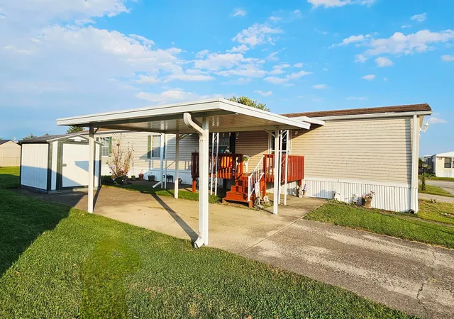 Photo 2 of Single family home for sale at 678 Robinson Rd Se, Washington Court House, OH 43160 | MLS# 226034862 | Listing updated on 2026-09-21