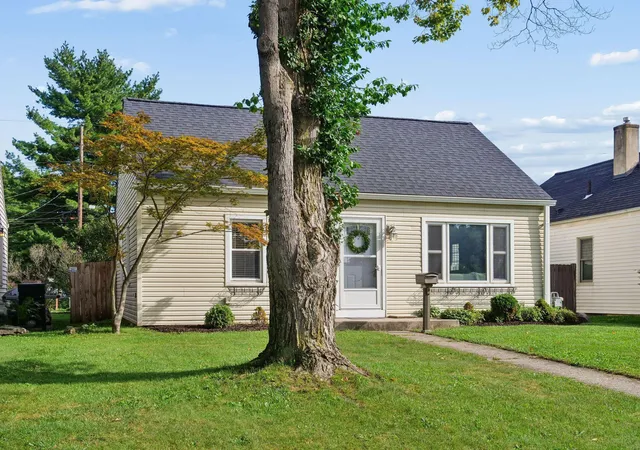 Photo 2 of Single family home for sale at 598 E Beechwold Blvd, Columbus, OH 43214 | MLS# 226034865 | Listing updated on 2026-09-20