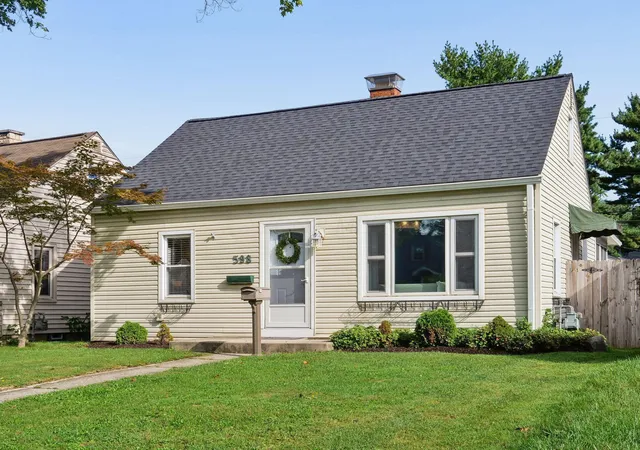 Photo 3 of Single family home for sale at 598 E Beechwold Blvd, Columbus, OH 43214 | MLS# 226034865 | Listing updated on 2026-09-20