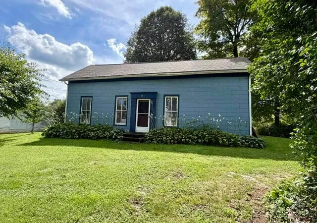 Single family home for sale at 143 Granville St, Alexandria, OH 43001 | MLS# 226035009